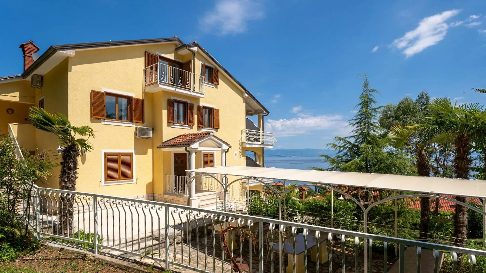 Apartment Villa Mona Lisa-2 By Interhome Lovran